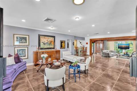 9450 E Broadview Dr, Bay Harbor Islands FL - photo 7 of 16