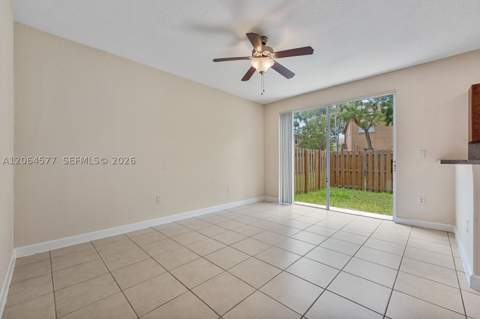 1427 SE 25th Ave, Homestead FL - photo 10 of 33