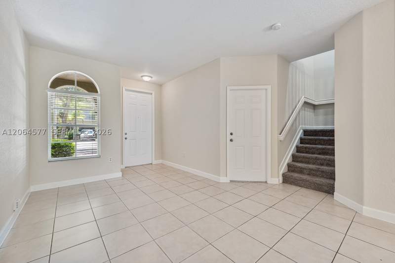 4 bedroom Townhouse at 1427 SE 25th Ave, Keys Garden, Homestead — photo 4