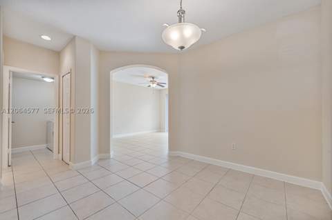 1427 SE 25th Ave, Homestead FL - photo 6 of 33
