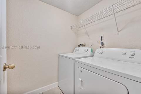 1427 SE 25th Ave, Homestead FL - photo 9 of 33
