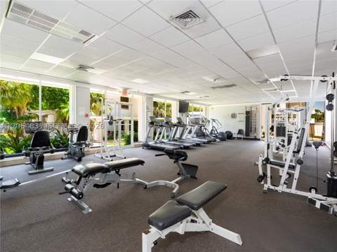 300 Bayview Dr 1603, Sunny Isles Beach FL - photo 21 of 24