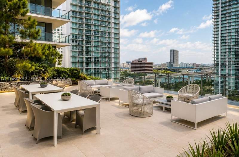 2 bedroom Condominium at 88 SW 7th St 3709, Rise Condo, Miami — photo 3