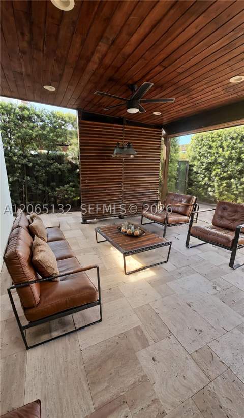10229 NW 87th Ter, Doral FL - photo 11 of 11