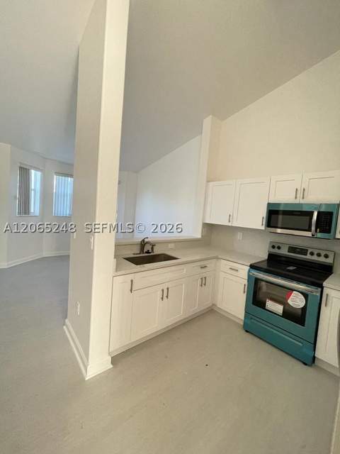 2903 SE 17th Ave 206, Homestead FL - photo 6 of 26