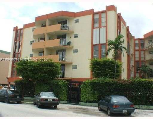 3 bedroom Condominium at 1750 W 46th St 331, Casa Del Sol Condo, Hialeah — photo 1