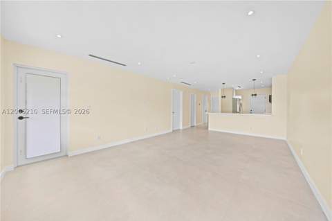 1400 NE 191st St 305, Miami FL - photo 7 of 24