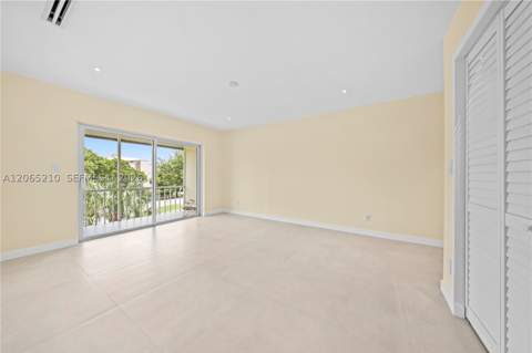 1400 NE 191st St 305, Miami FL - photo 9 of 24