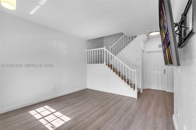 4 bedroom Villa at 1975 NW 3rd Ct 39, The Villas Of St Agnes Co, Miami — photo 4