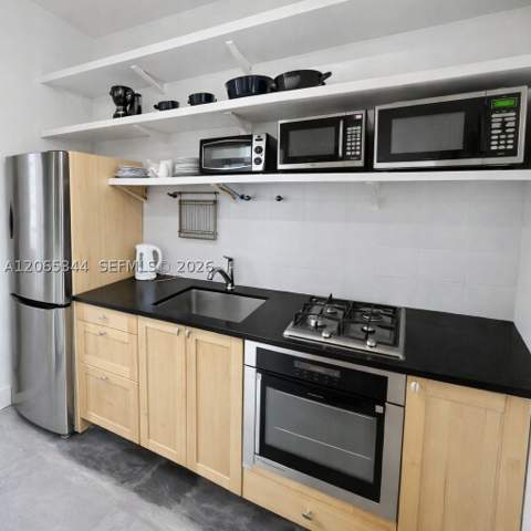928 Euclid Ave 6, Miami Beach FL - photo 7 of 22