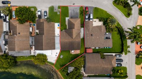 18772 NW 80th Ct, Hialeah FL - photo 15 of 46