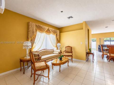 18772 NW 80th Ct, Hialeah FL - photo 19 of 46