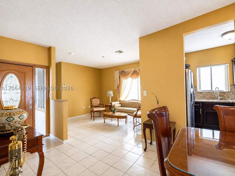 3 bedroom SingleFamilyResidence at 18772 NW 80th Ct, Lakes Of Avalon Sec 3, Hialeah — photo 4