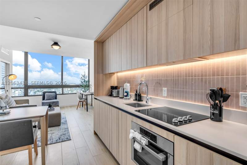 2 bedroom Condominium at 225 N Miami Ave Ph-3712, District 225, Miami — photo 3
