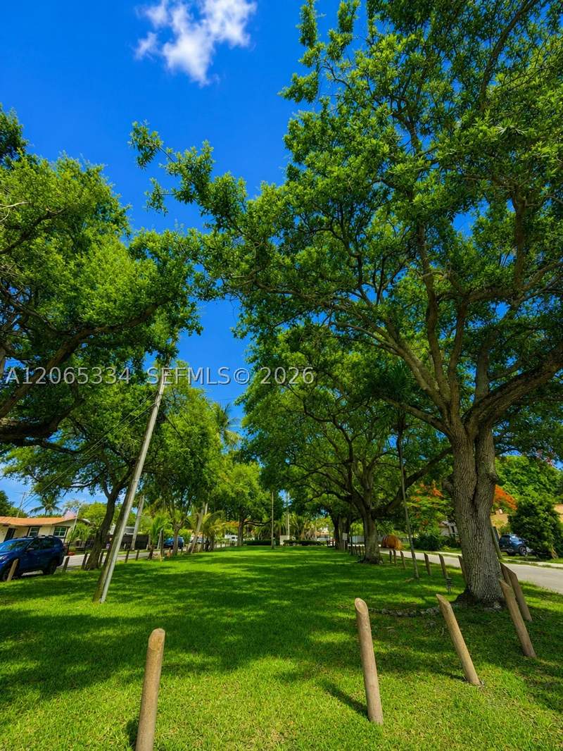 3 bedroom SingleFamilyResidence at 470 NE 130th St, Griffing Bisc Park Est, North Miami — photo 3