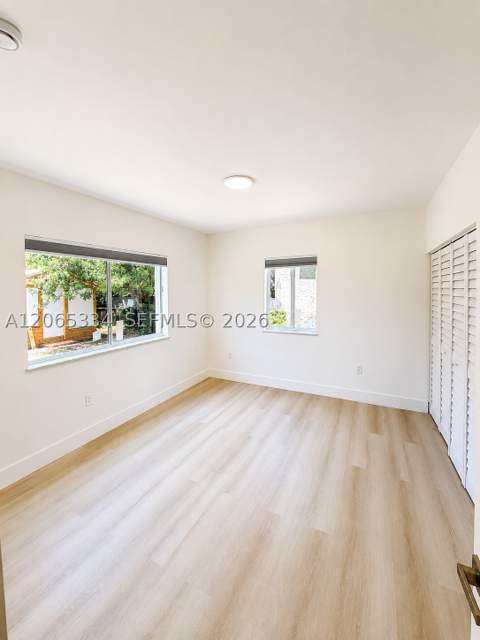 470 NE 130th St, North Miami FL - photo 9 of 12