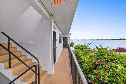 7845 NE Bayshore Ct 12, Miami FL - photo 16 of 28