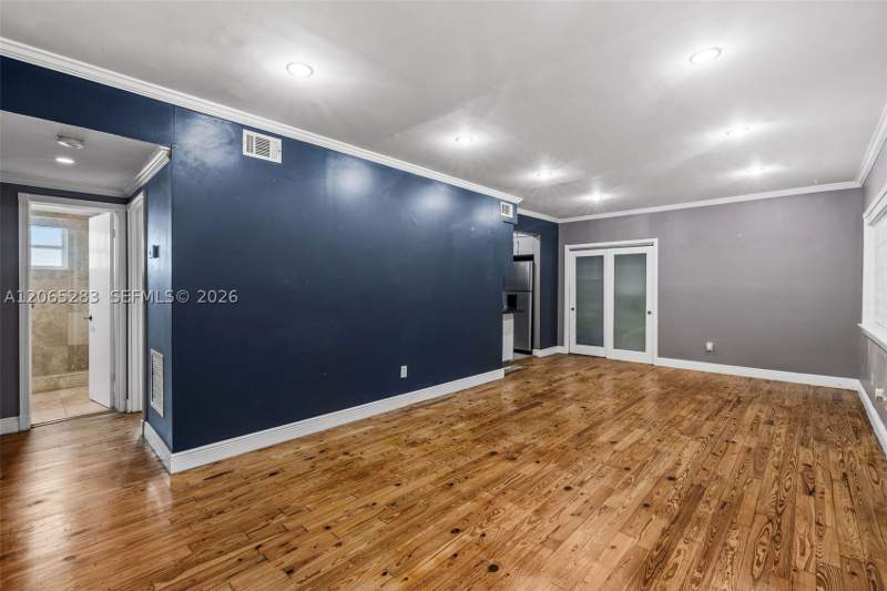 1 bedroom Condominium at 7845 NE Bayshore Ct 12, Tudor House Condo, Miami — photo 2