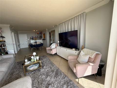 5600 Collins Ave 16G, Miami Beach FL - photo 10 of 45