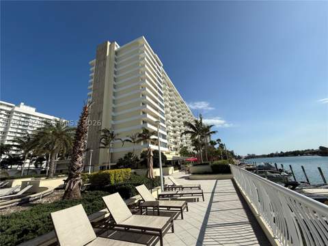 5600 Collins Ave 16G, Miami Beach FL - photo 23 of 45