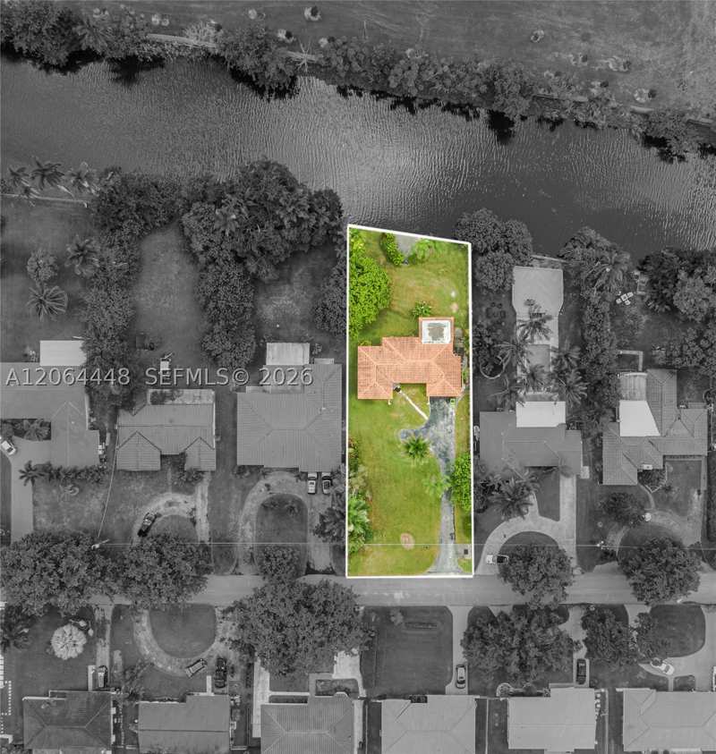 8 bedroom SingleFamilyResidence at 400 NW 87th St, Soars River Estates, El Portal — photo 1