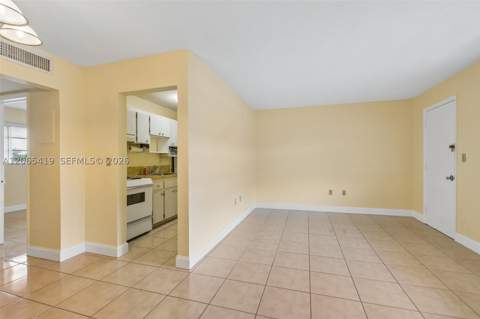 3881 W Flagler St 316, Miami FL - photo 12 of 21