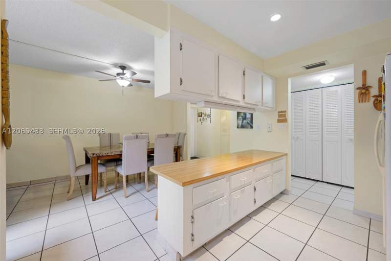 3 bedroom Condominium at 20401 NE 30th Ave 320-8, Villa Dorada Condo No 2, Aventura — photo 3