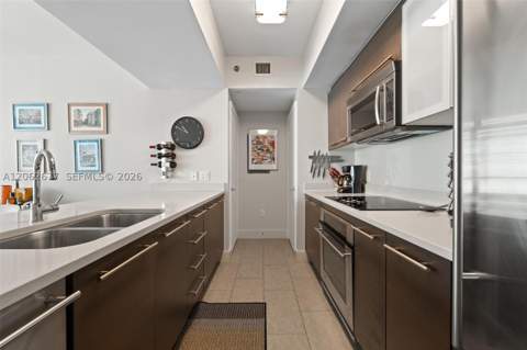 500 Brickell Ave 1405, Miami FL - photo 10 of 40