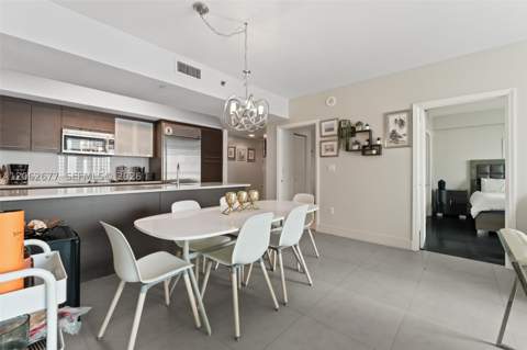 500 Brickell Ave 1405, Miami FL - photo 18 of 40