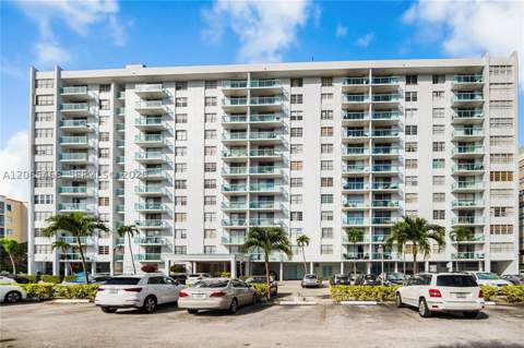 2841 NE 163rd St 1002, North Miami Beach FL - photo 12 of 19
