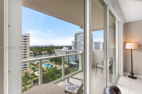5601 Collins Ave 1216, Miami Beach FL - photo 16 of 30