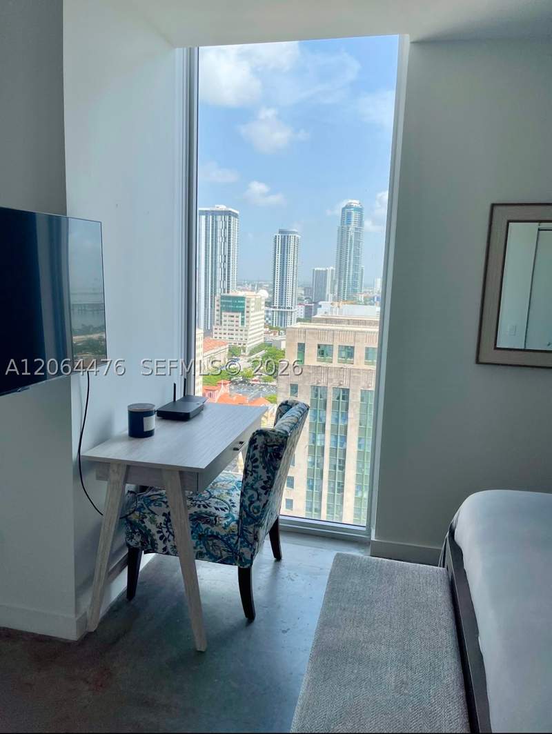 1 bedroom Condominium at 151 SE 1 St 2406, Centro Condo, Miami — photo 5