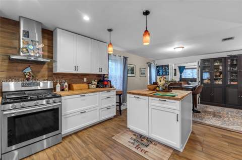 20301 SW 105th Ave, Cutler Bay FL - photo 12 of 55