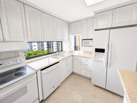17011 N Bay Rd 801, Sunny Isles Beach FL - photo 18 of 34