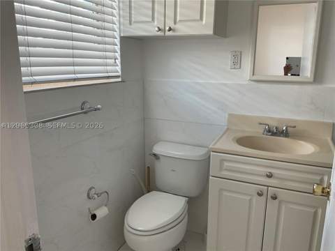 10178 Collins Ave 109, Bal Harbour FL - photo 11 of 18