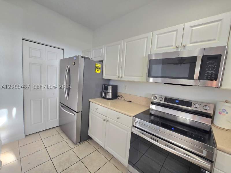 3 bedroom Townhouse at 13211 SW 127th Ct, Courts At Tuscany, Miami — photo 4