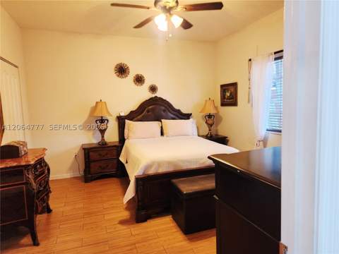 13701 SW 169th Ter, Miami FL - photo 12 of 28