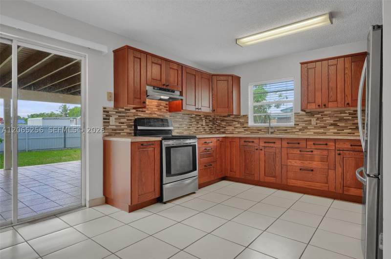 3 bedroom SingleFamilyResidence at 30010 SW 153rd Ave, Palmland Homes South No 7, Homestead — photo 4