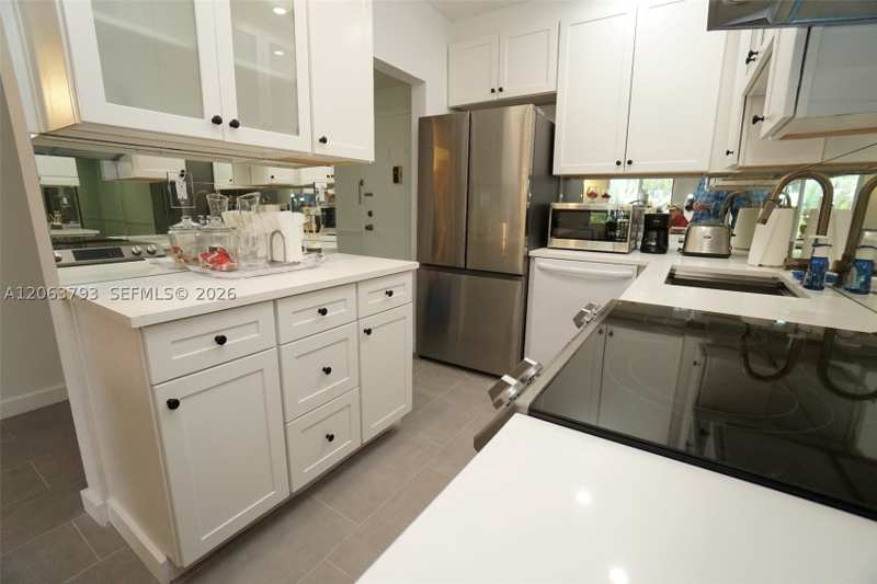 1 bedroom Condominium at 1540 Meridian Ave 3G, Meridian House Condo, Miami Beach — photo 1