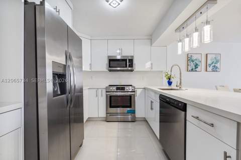 5701 Collins Ave 319, Miami Beach FL - photo 13 of 31