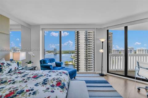 2000 Island Blvd 2006, Aventura FL - photo 15 of 54