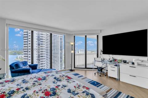 2000 Island Blvd 2006, Aventura FL - photo 17 of 54