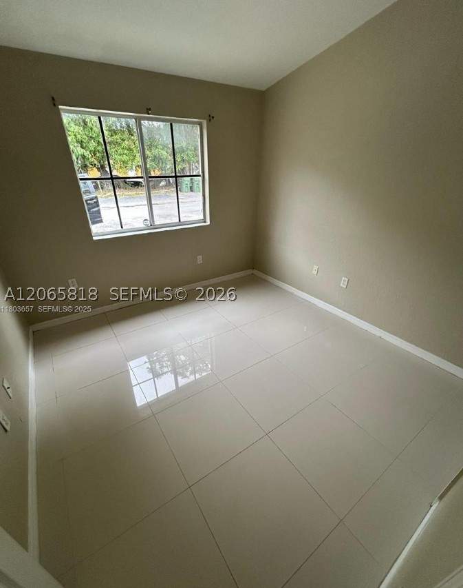 2 bedroom SingleFamilyResidence at 61 NE 13th Ave, Edgewater Condo, Homestead — photo 4