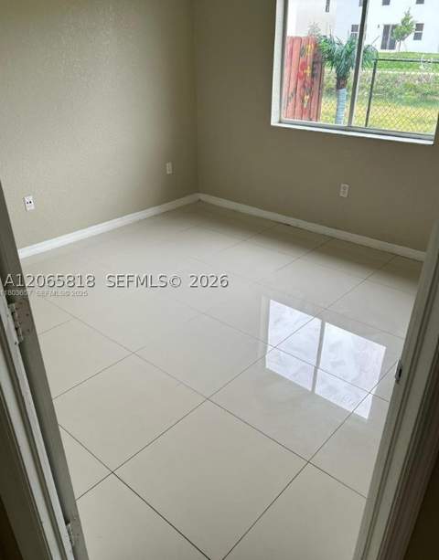 61 NE 13th Ave, Homestead FL - photo 8 of 17