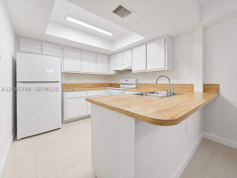 3 bedroom Condominium at 10895 NW 7th St 14-28, Terranova Condo #14, Miami — photo 5