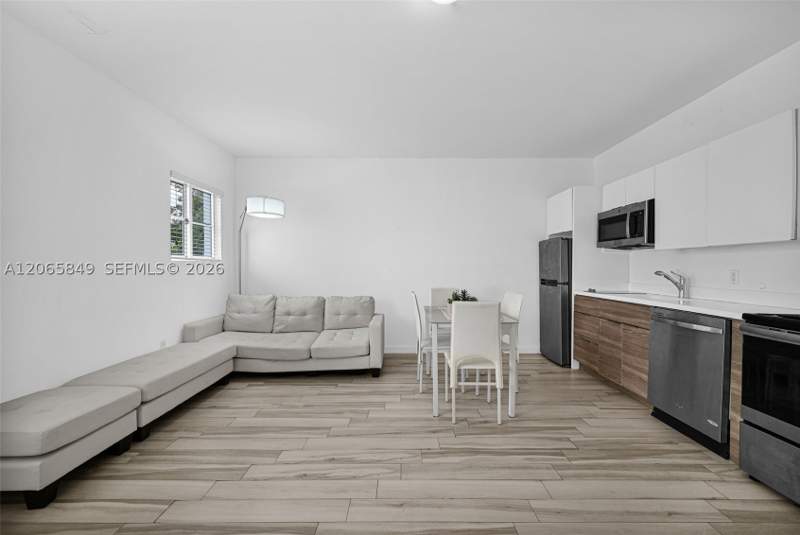 1 bedroom Condominium at 1560 Meridian Ave 207, Lincoln Sub, Miami Beach — photo 3