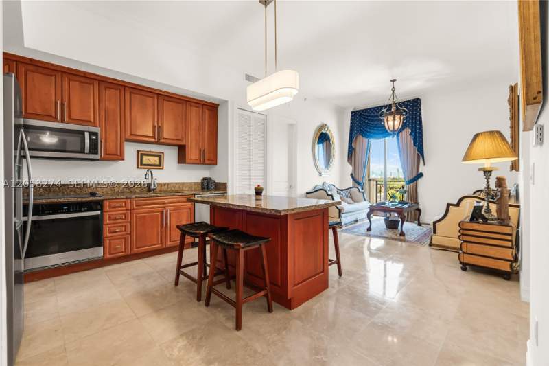 2 bedroom Condominium at 1805 Ponce De Leon Blvd 624, The Ponce Tower Condo, Coral Gables — photo 3