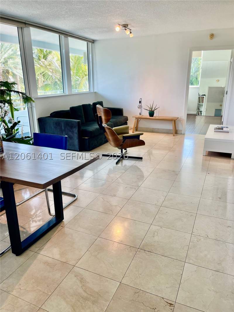 2 bedroom Condominium at 7800 Collins Ave 309, Rond Point Condo, Miami Beach — photo 4