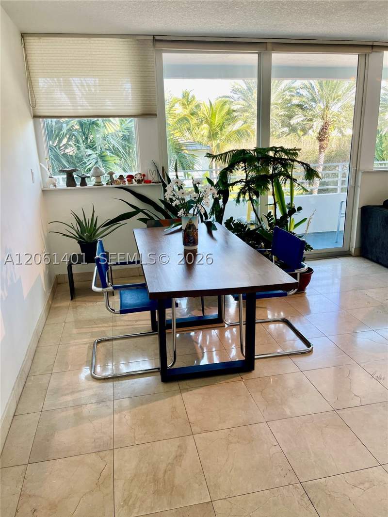 2 bedroom Condominium at 7800 Collins Ave 309, Rond Point Condo, Miami Beach — photo 5