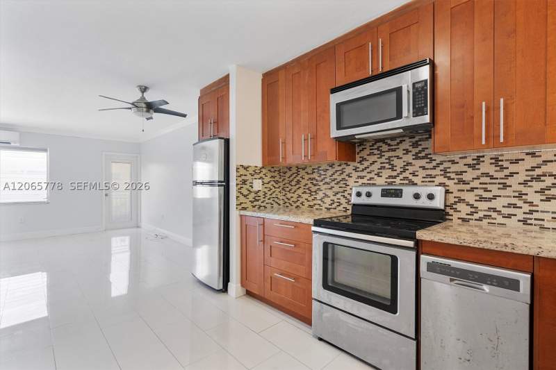 0 bedroom Condominium at 851 Meridian Ave 24, Meridian Manor Condo, Miami Beach — photo 2